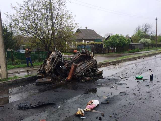 В результате обстрела украинскими силовиками КПП Еленовка погибли мирные жители