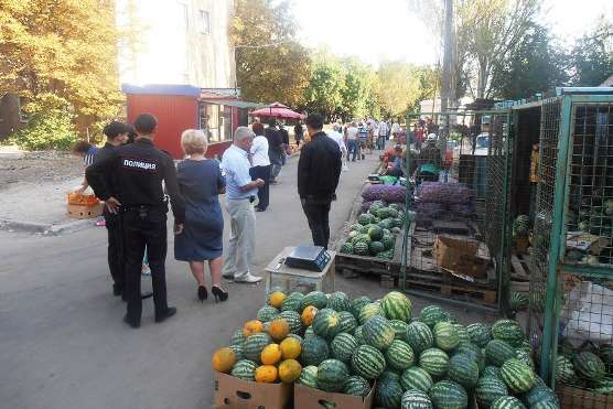 Незаконная торговля в Харцызске