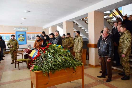 Похороны героя "АТО" в Николаевской области