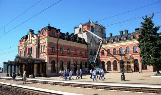 ЖД вокзал в Дебальцево, восстановленый в 2018 году к 140-летию