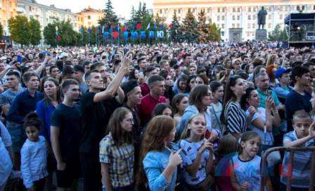 Концерт в центре Донецка