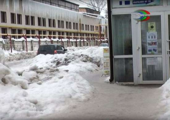 Состояние тротуаров в Харцызске