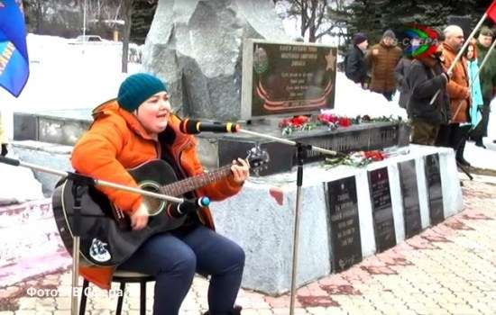 Анна ГРАЧЕВА исполняет душевную песню