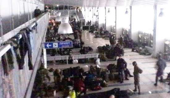 Аэропорт Мариуполя превратился в пристанище для украинских националистов