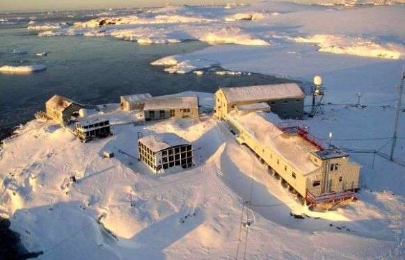 Избирательный участок в Антарктиде на станции «Академик Вернадский»