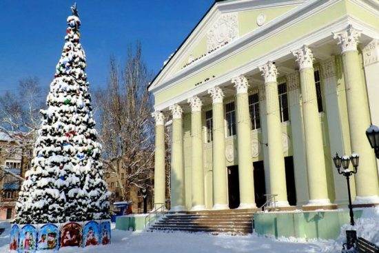 Новогодняя ёлка в Харцызске