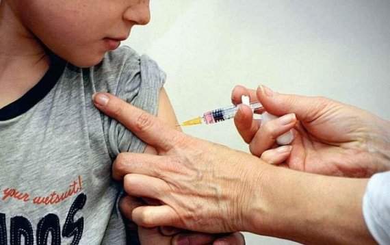 ВНа Украину завозять вакцину от коронавируса из России