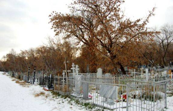 Кладбище в Харцызске