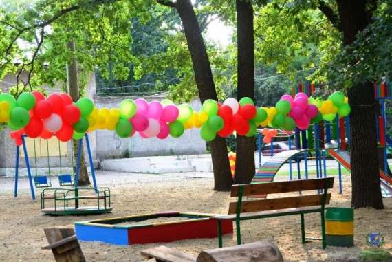Детская площадка в парке Чехова