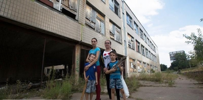Жители Харцызска, оставшиеся в городе
