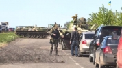 Украинские силовики на блок постах занимаются грабежом.