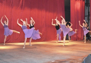 Dance studio "ART ANGELS"  город Харцызск