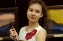 Юная скрипачка из Харцызска