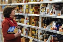 В украинских магазинах меняют ценники