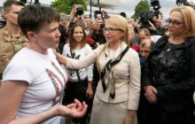 Тимошенко встречает Савченко из российской тюрьмы